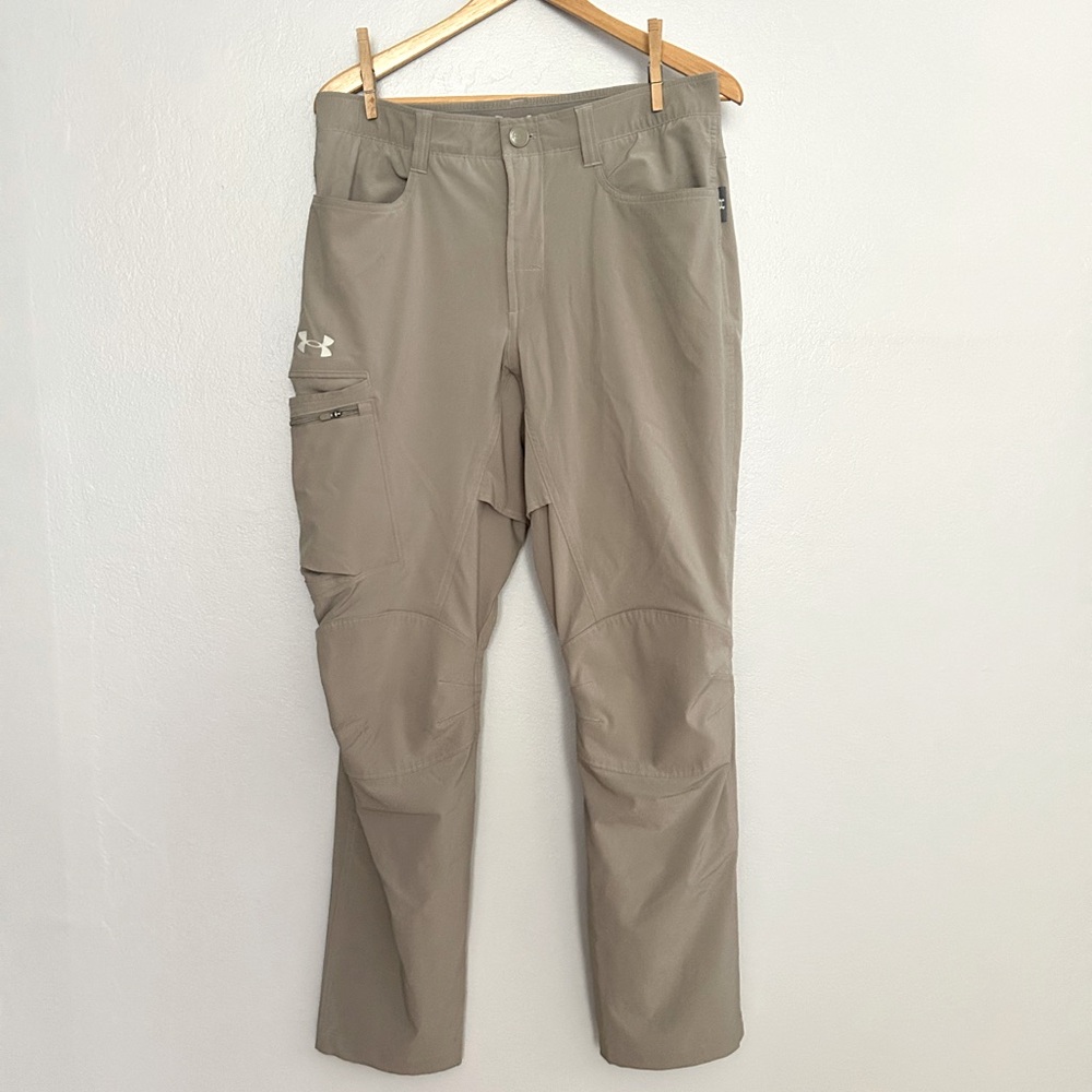 Under Armour Tan Cargo Pants for Outdoor Adventures